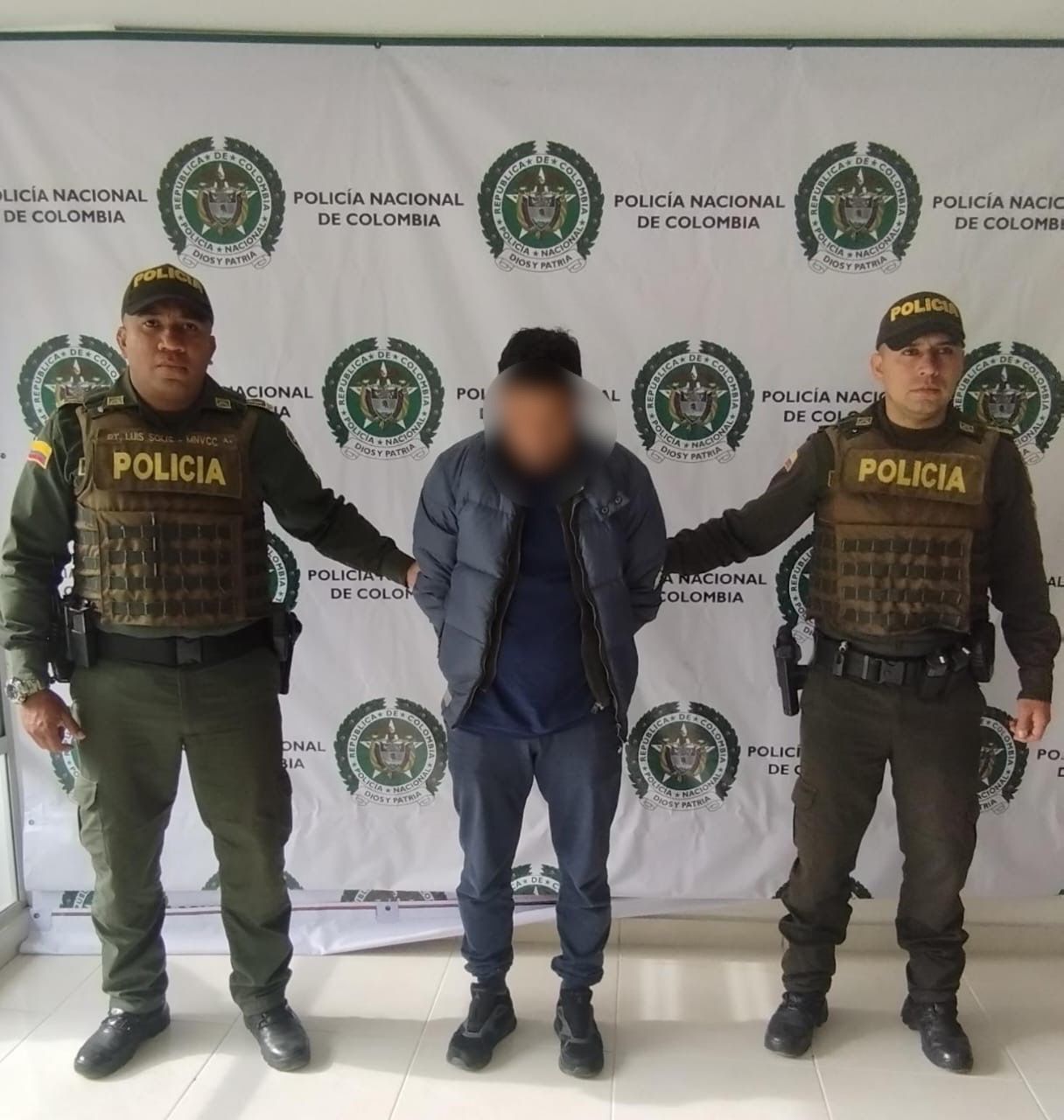 En Pasto capturaron a un hombnre que tenía casa por cárcel y trabajaba en su moto