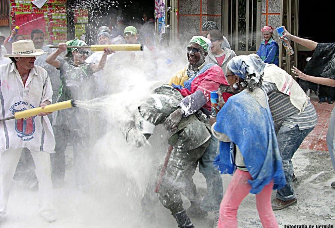 Ciudadanos solicitan a la Alcaldía de Pasto restringir el uso de talco en el Carnaval de Negros y Blancos 2026